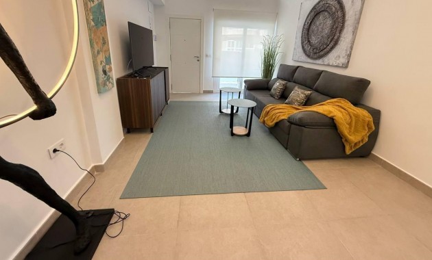 Sale - Apartment / flat -
Guardamar del Segura - Pueblo