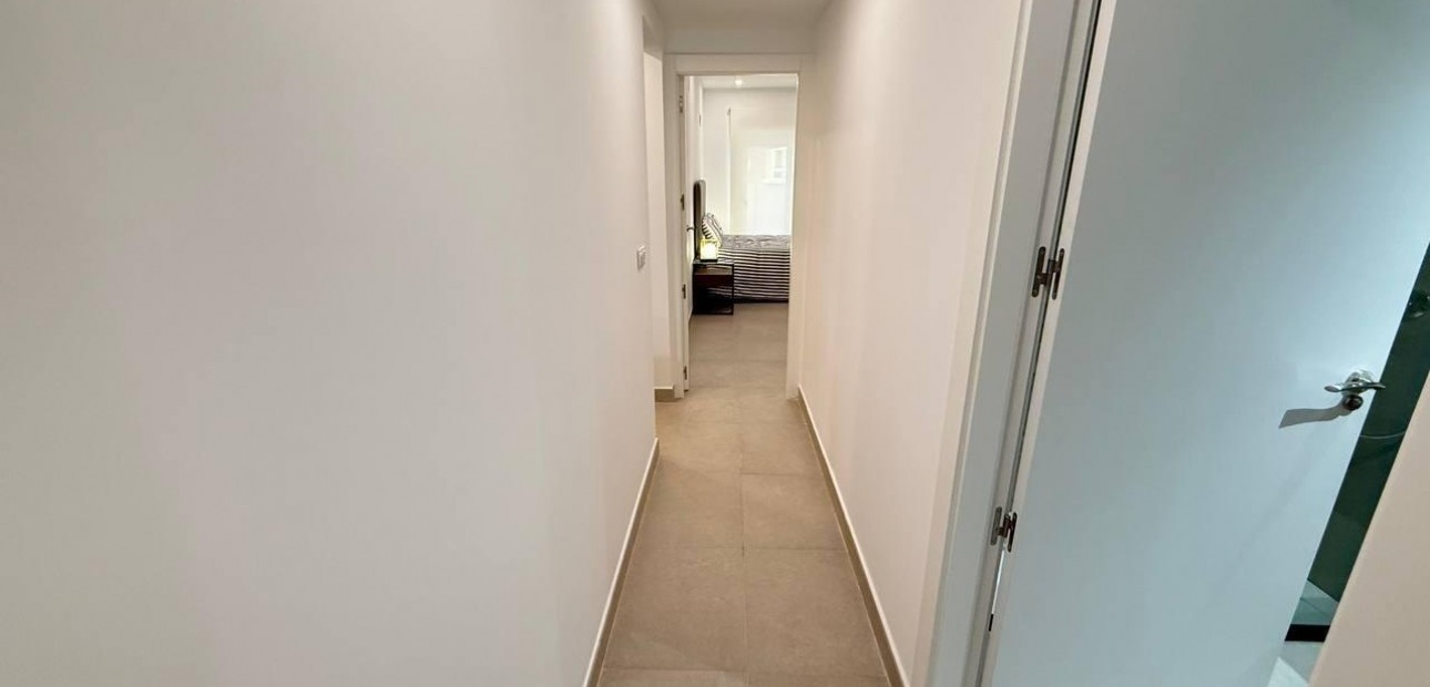 Sale - Apartment / flat -
Guardamar del Segura - Pueblo