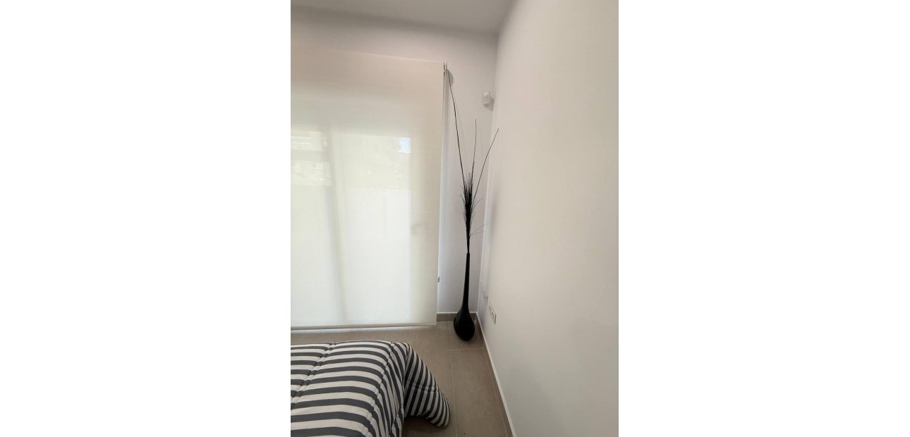 Sale - Apartment / flat -
Guardamar del Segura - Pueblo