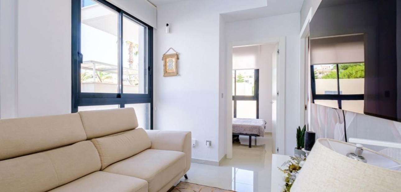 Sale - Apartment / flat -
Torrevieja - Estacion de autobuses