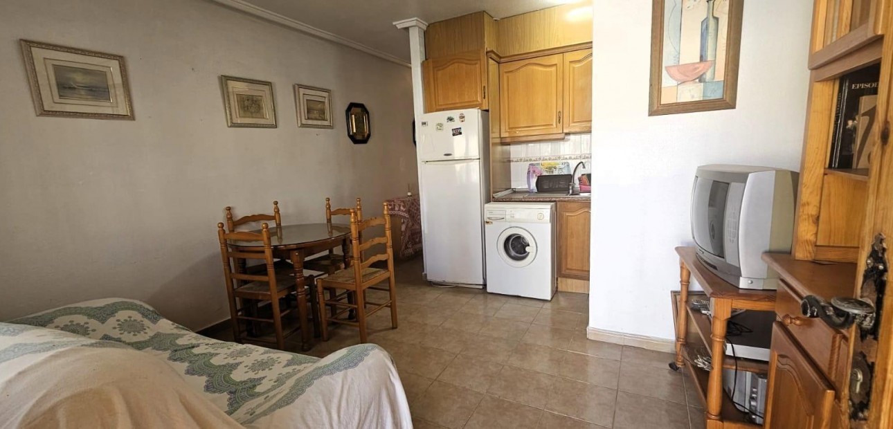 Sale - Bungalow -
Torrevieja - Torreblanca