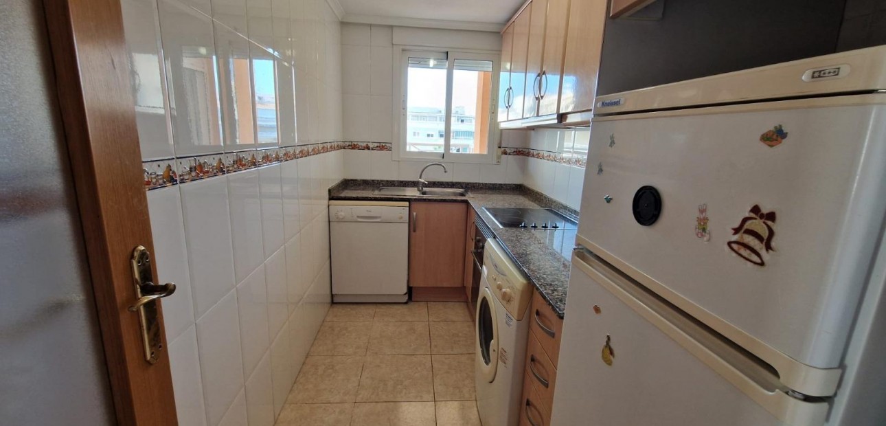 Sale - Apartment / flat -
Torrevieja - Playa del cura