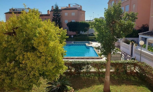 Sale - Apartment / flat -
Torrevieja - Torreblanca