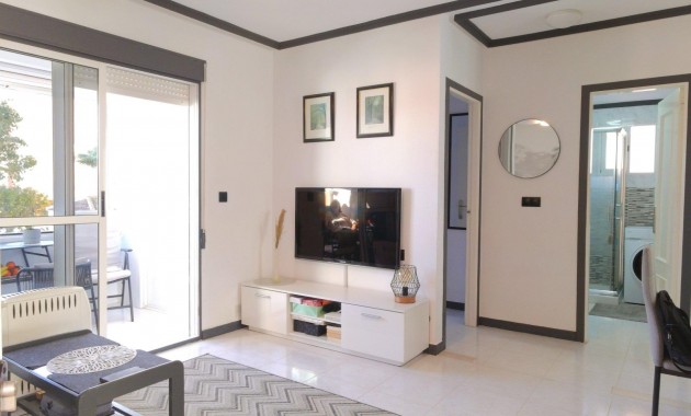 Sale - Apartment / flat -
Torrevieja - Torreblanca