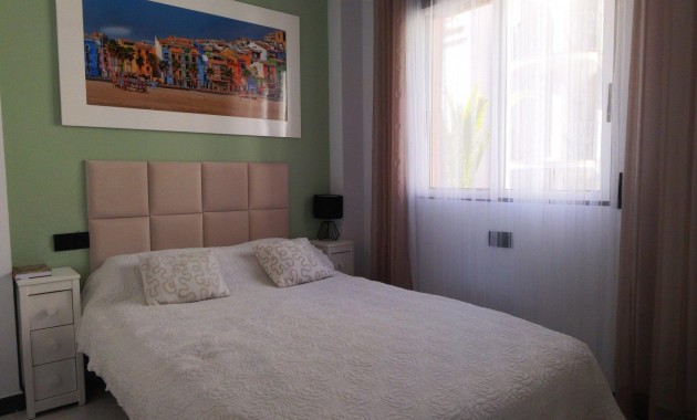 Sale - Apartment / flat -
Torrevieja - Torreblanca