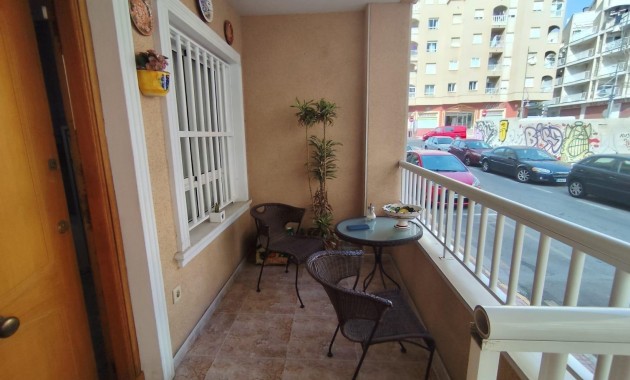 Herverkoop - Appartement / flat -
Torrevieja - torrevieja