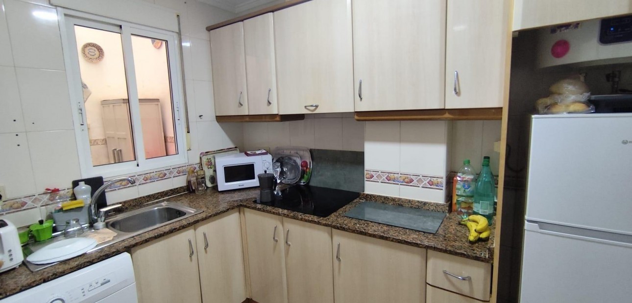 Herverkoop - Appartement / flat -
Torrevieja - torrevieja