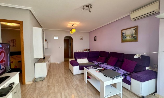 Sale - Apartment / flat -
Torrevieja - Centro