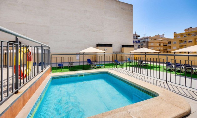 Sale - Apartment / flat -
Torrevieja - Centro