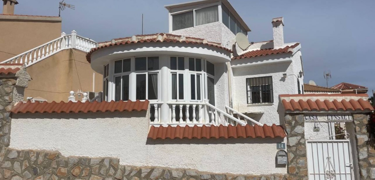 Venta - Villa -
Ciudad Quesada - La  Marquesa Golf