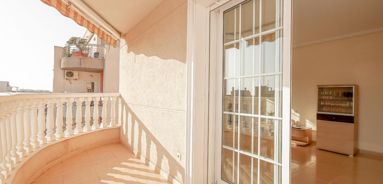 Sale - Apartment / flat -
Torrevieja - torrevieja