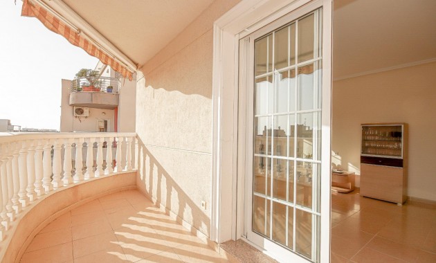 Sale - Apartment / flat -
Torrevieja - torrevieja