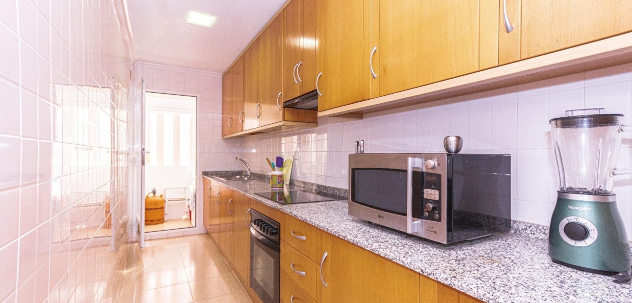 Sale - Apartment / flat -
Torrevieja - torrevieja