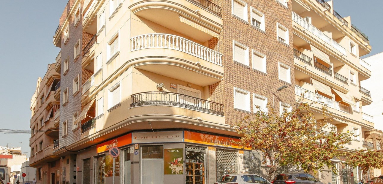 Sale - Apartment / flat -
Torrevieja - torrevieja