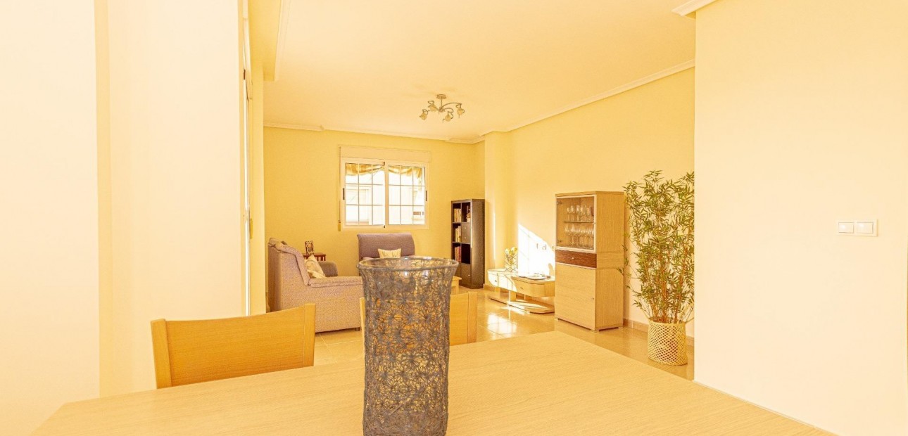 Sale - Apartment / flat -
Torrevieja - torrevieja