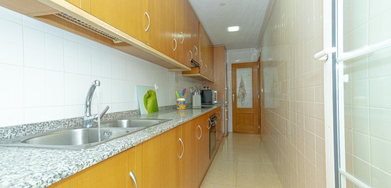 Sale - Apartment / flat -
Torrevieja - torrevieja