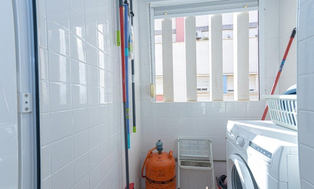 Sale - Apartment / flat -
Torrevieja - torrevieja