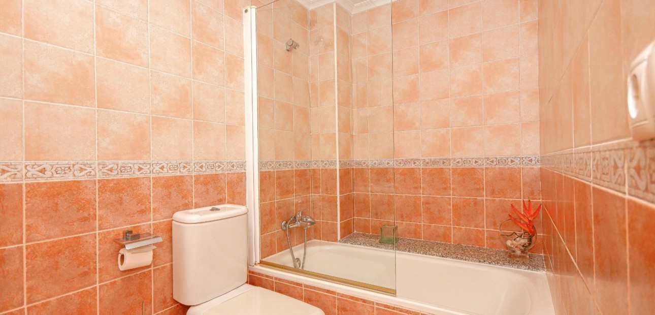 Sale - Apartment / flat -
Torrevieja - torrevieja