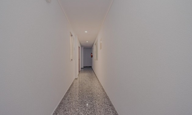 Sale - Apartment / flat -
Torrevieja - torrevieja