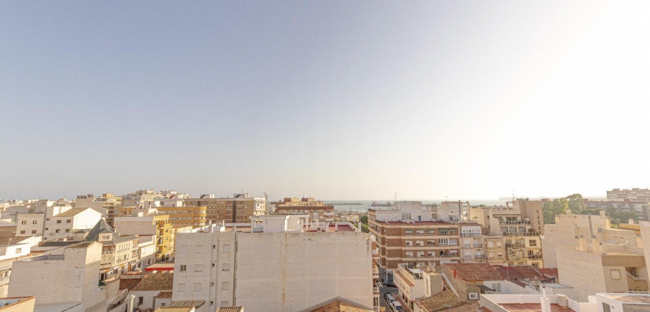 Sale - Apartment / flat -
Torrevieja - torrevieja