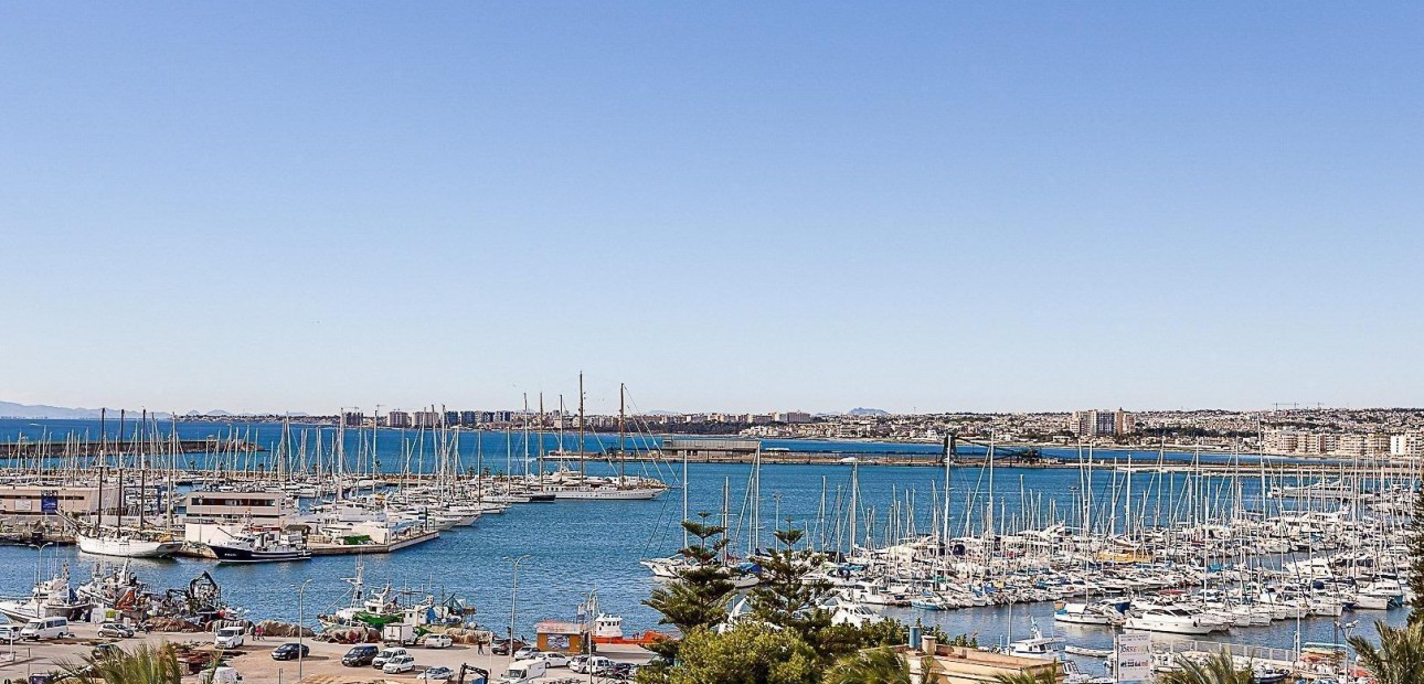 Sale - Apartment / flat -
Torrevieja - torrevieja