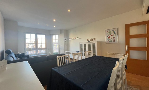 Herverkoop - Appartement / flat -
Torrevieja - torrevieja