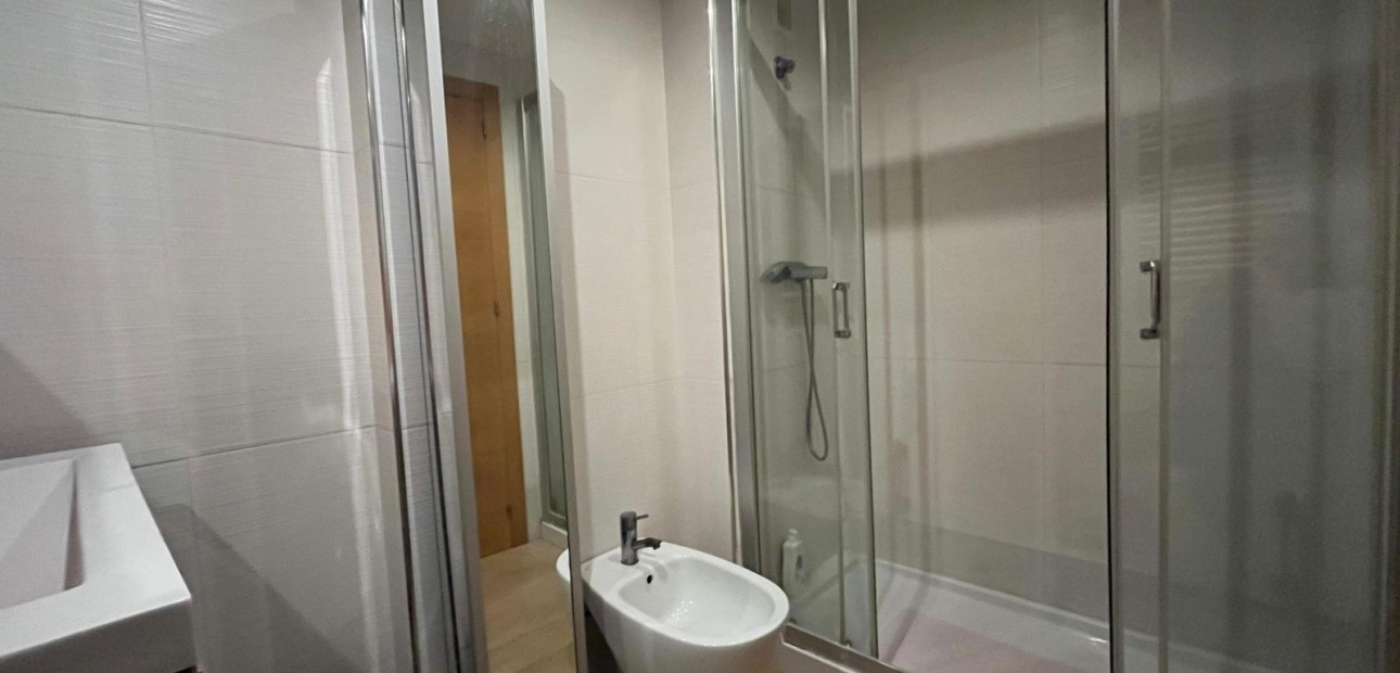 Herverkoop - Appartement / flat -
Torrevieja - torrevieja