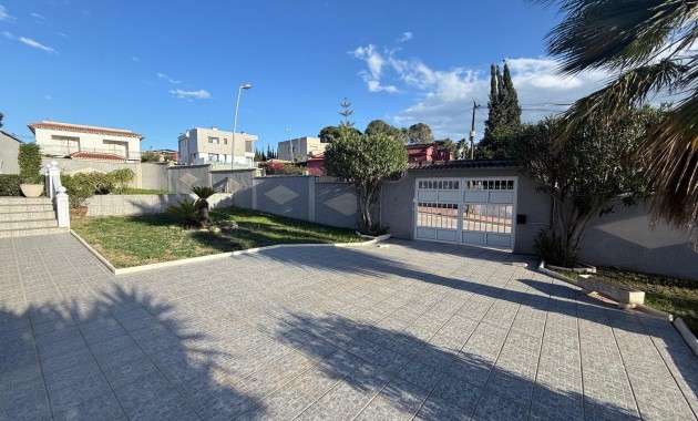 Venta - Villa -
Torrevieja - Los Balcones - Los Altos del Edén