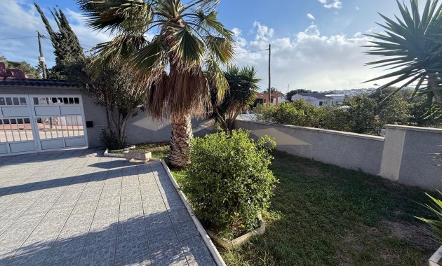 Venta - Villa -
Torrevieja - Los Balcones - Los Altos del Edén