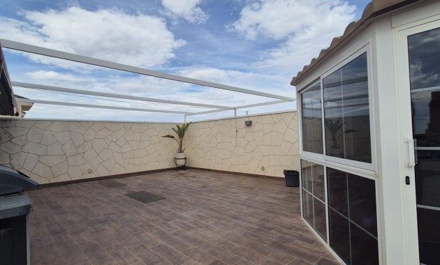 Herverkoop - Terraced house -
Torrevieja - Torreblanca