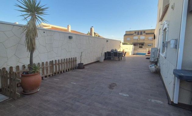 Herverkoop - Terraced house -
Torrevieja - Torreblanca