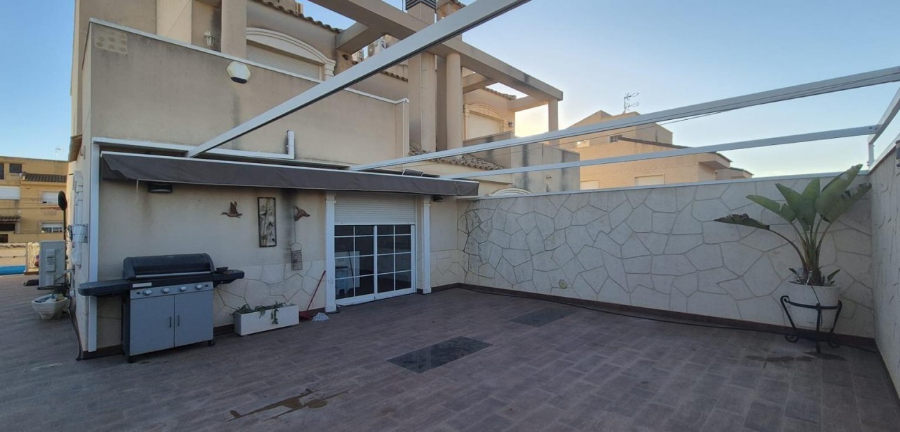 Sale - Terraced house -
Torrevieja - Torreblanca