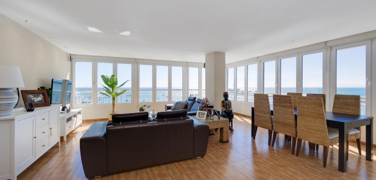 Herverkoop - Appartement / flat -
Torrevieja - torrevieja