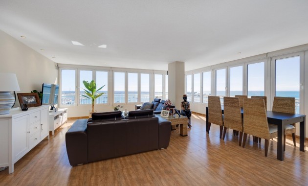 Herverkoop - Appartement / flat -
Torrevieja - torrevieja