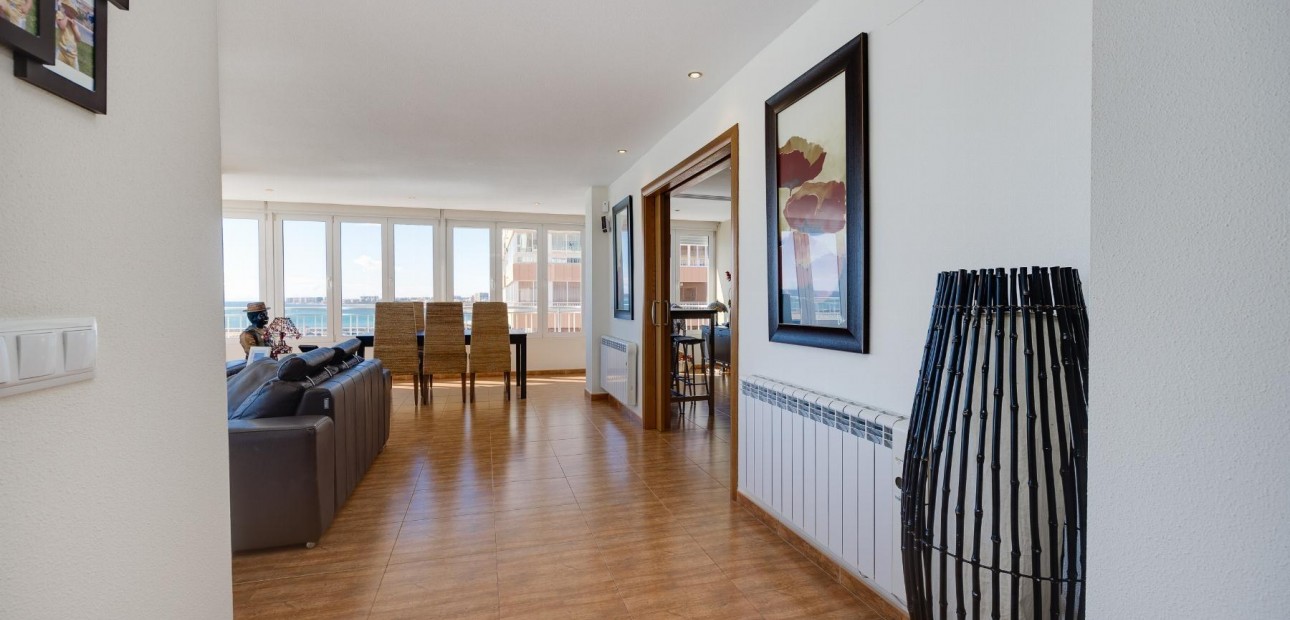 Herverkoop - Appartement / flat -
Torrevieja - torrevieja