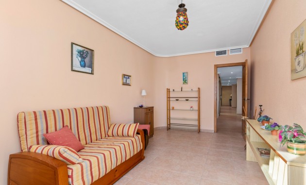 Herverkoop - Appartement / flat -
Torrevieja - Torrevieja - Centre