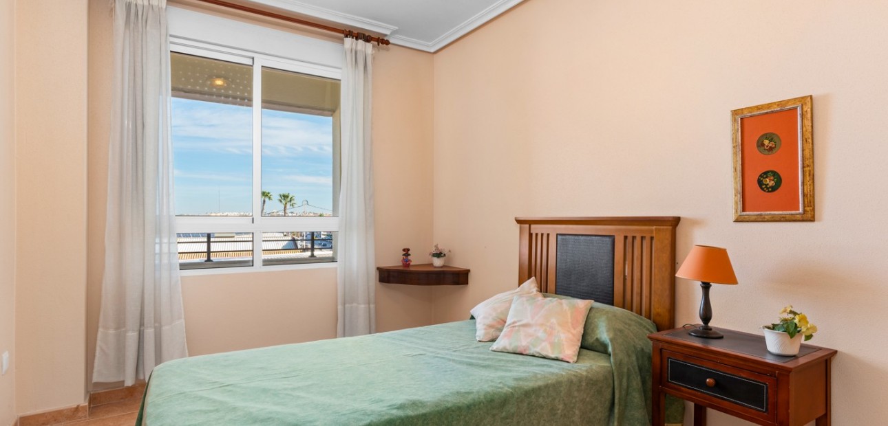 Herverkoop - Appartement / flat -
Torrevieja - Torrevieja - Centre