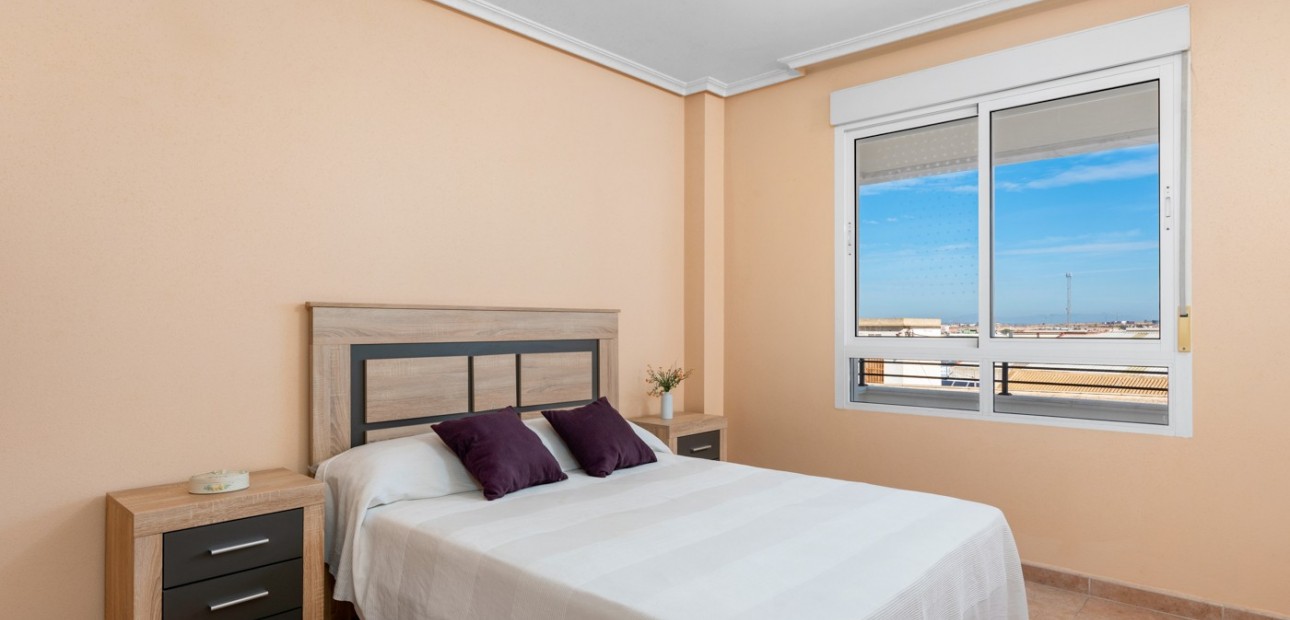 Herverkoop - Appartement / flat -
Torrevieja - Torrevieja - Centre