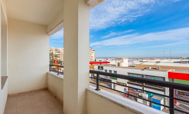 Venta - Apartamento / piso -
Torrevieja - Torrevieja - Centre