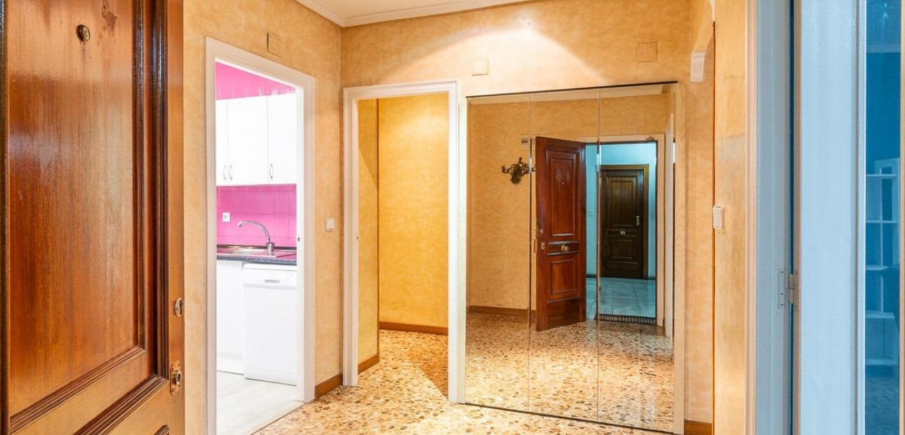 Herverkoop - Appartement / flat -
Torrevieja - Centro