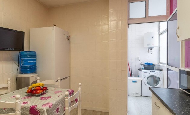 Sale - Apartment / flat -
Torrevieja - Centro