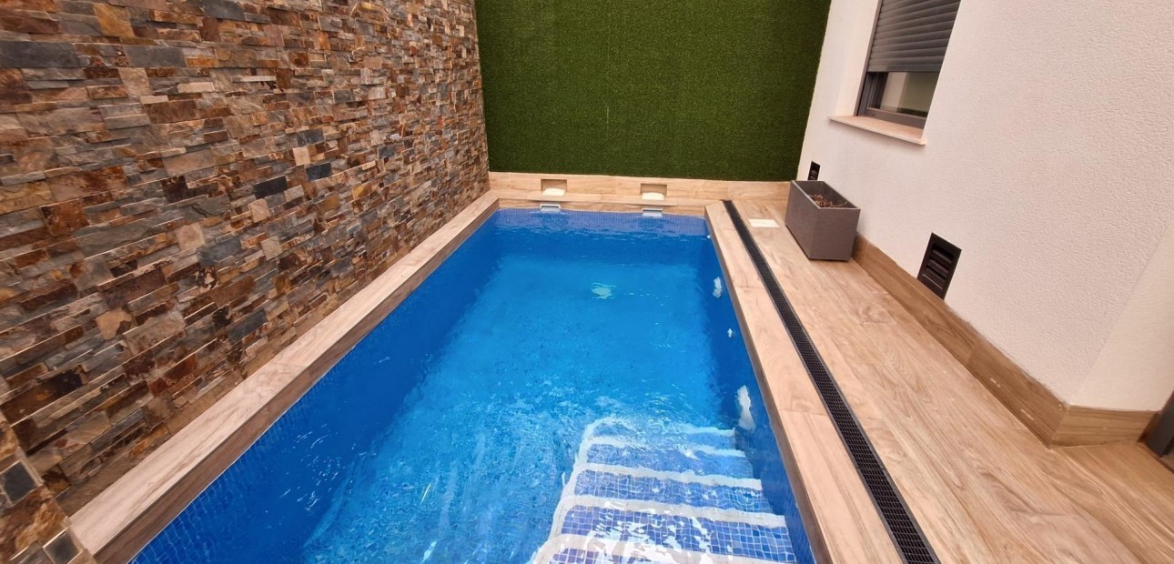 Herverkoop - Appartement / flat -
Torrevieja - torrevieja