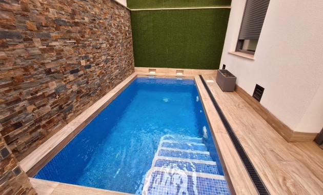 Herverkoop - Appartement / flat -
Torrevieja - torrevieja