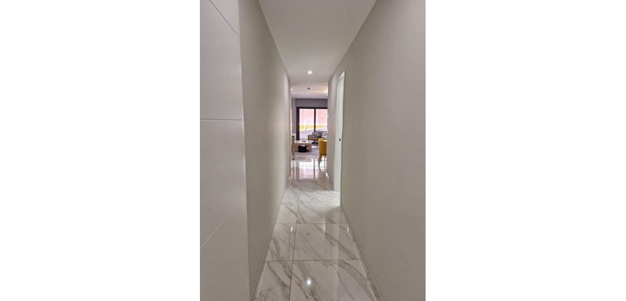 Herverkoop - Appartement / flat -
Torrevieja - torrevieja