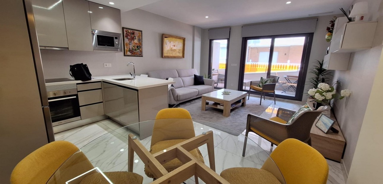 Herverkoop - Appartement / flat -
Torrevieja - torrevieja