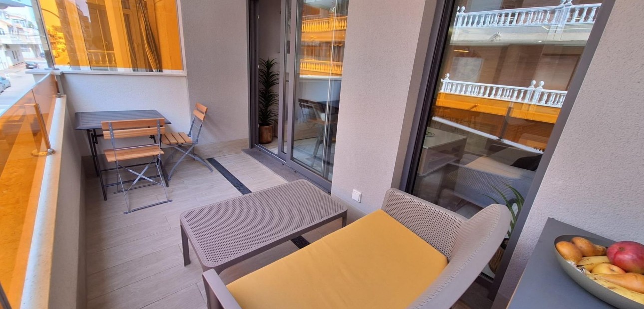 Herverkoop - Appartement / flat -
Torrevieja - torrevieja