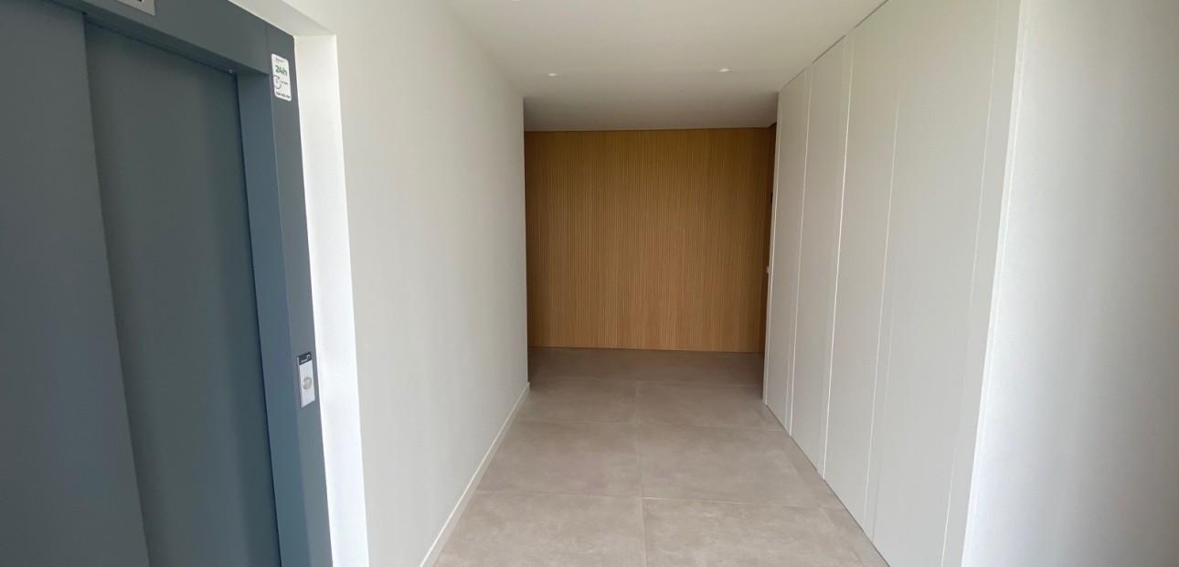 Herverkoop - Appartement / flat -
Las Colinas