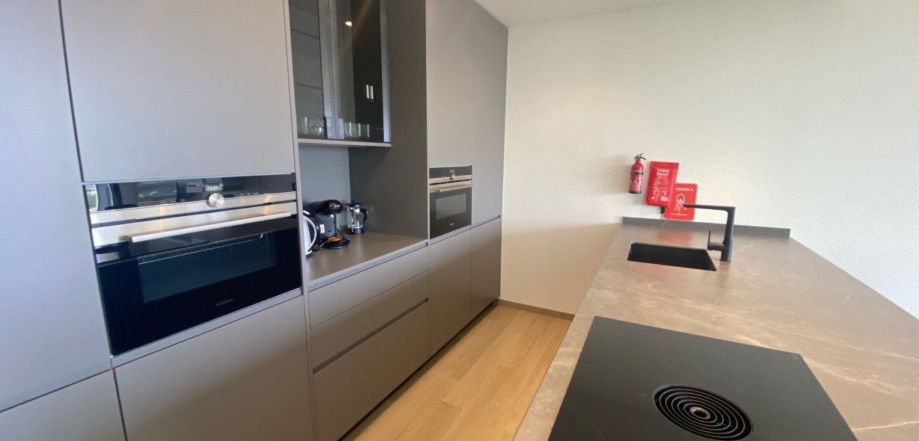 Herverkoop - Appartement / flat -
Las Colinas