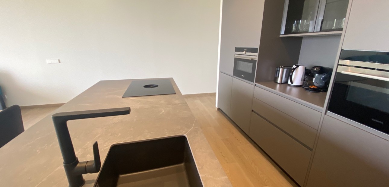 Herverkoop - Appartement / flat -
Las Colinas