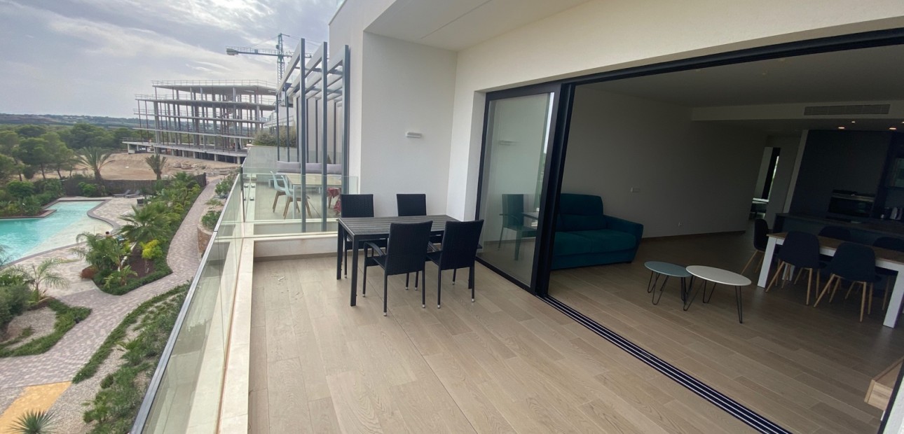 Herverkoop - Appartement / flat -
Las Colinas